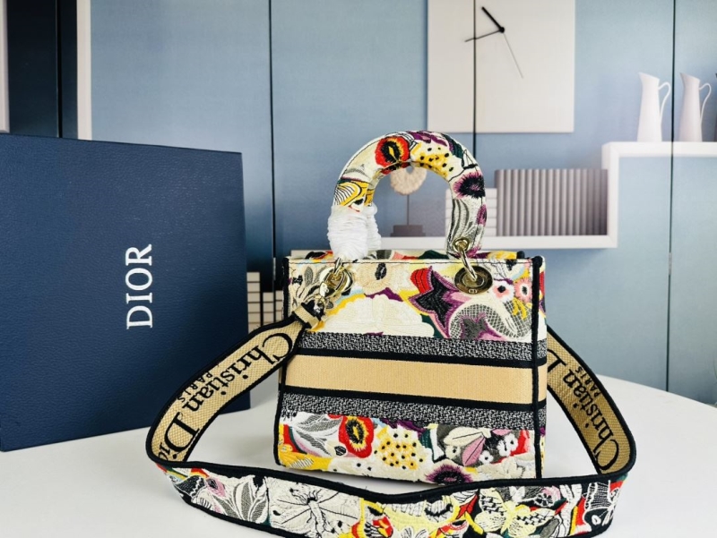 Dior Shopping Bags